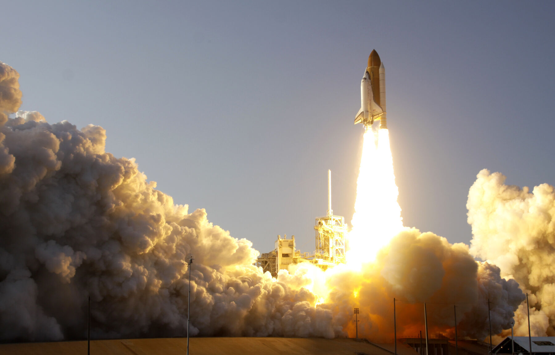 2011: Space Shuttle Discovery